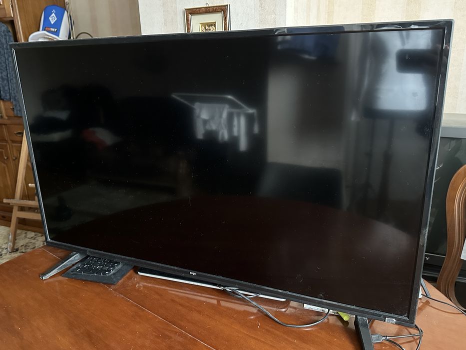 Смарт телевізор 40” ERGO LE40CT5530AK