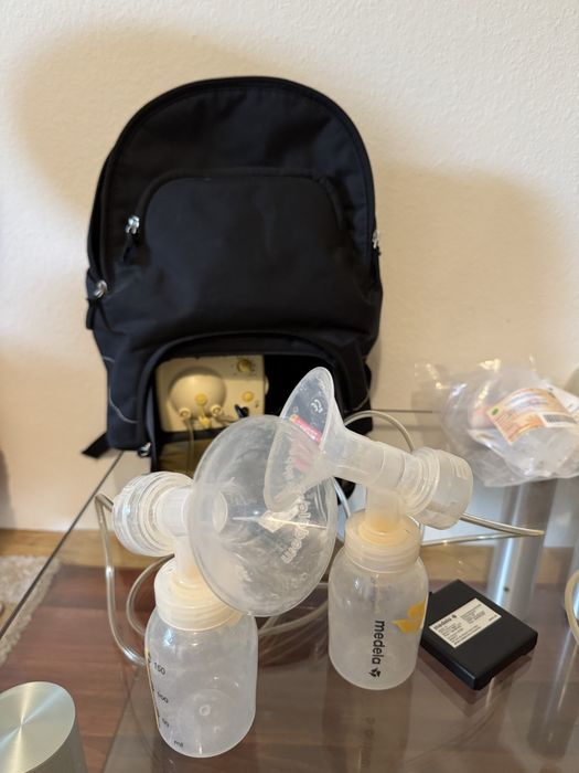 Електричний молокоотсос Молоковідсмоктувач MEDELA Pump In Style помпа