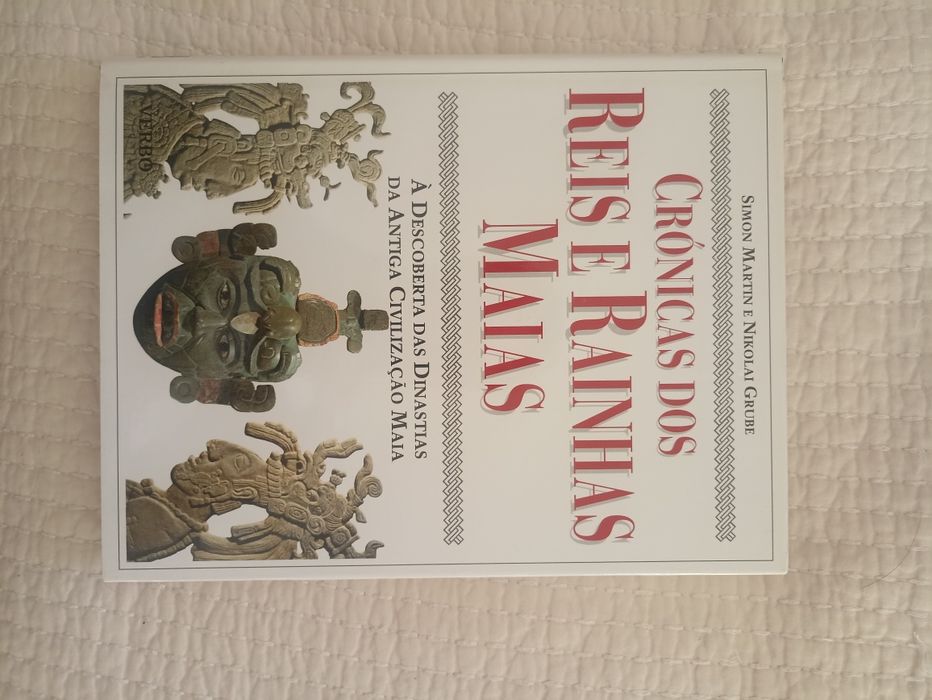 Livro "Crónicas dos Reis Maias"