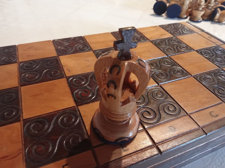 Jogo de Xadrez em madeira, 1970.