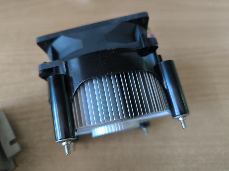 Radiatory z wentylatorem 3 sztuki