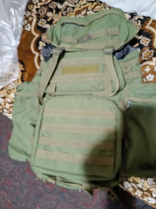 Рюкзак олива б,у.сост.нове.