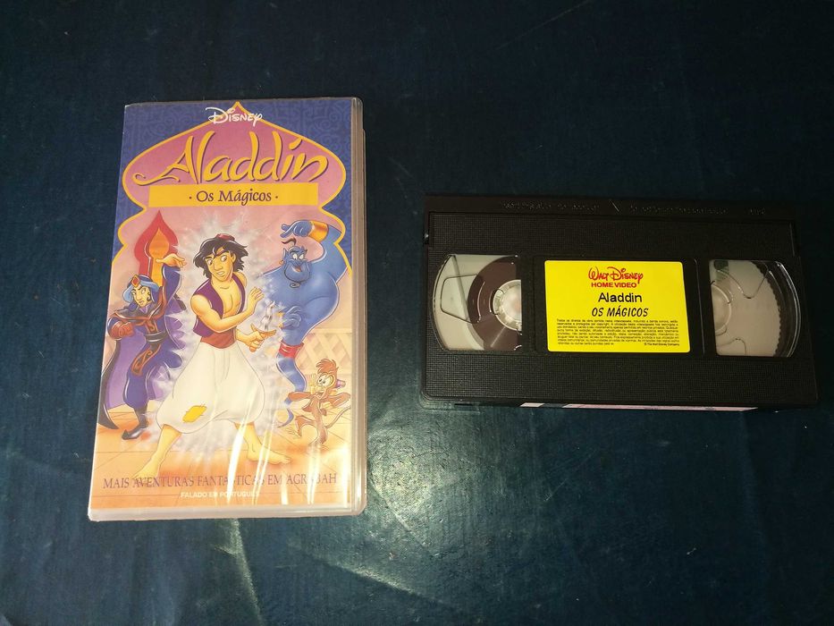 ALADDIN - OS MÁGICOS (WALT DISNEY)	VHS	 (áudio Português)