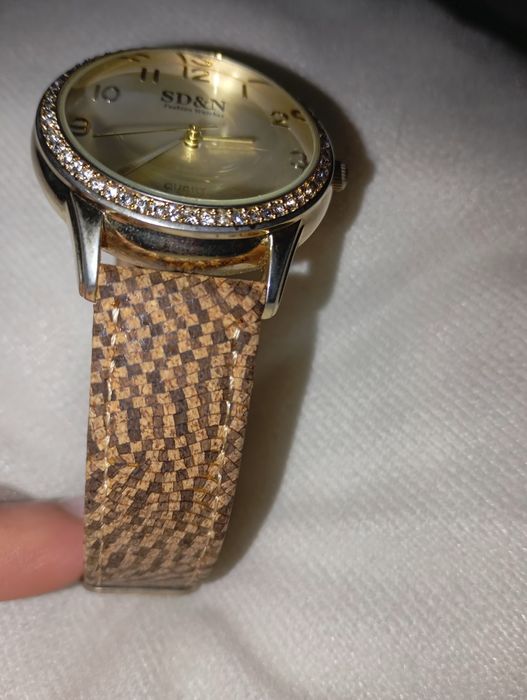 Relógio praticamente novo