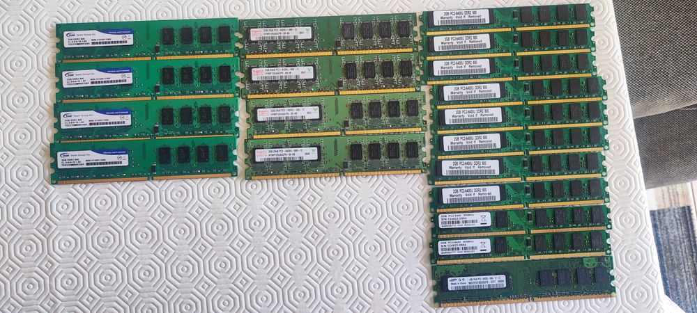 Lote 18 Módulos de Memória RAM 2GB DDR2 800MHz (PC2-6400)