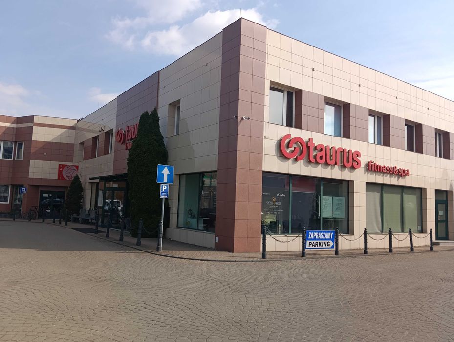 Gabinety kosmetyczne  do wynajęcia  w  klubie spa z basenem i siłownią