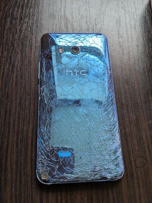 HTC U 11 128 GB.