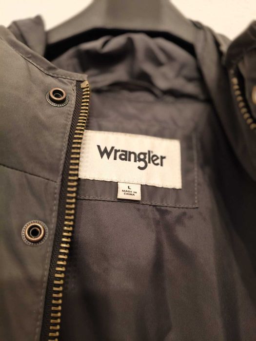 Blusão Wrangler – 75€