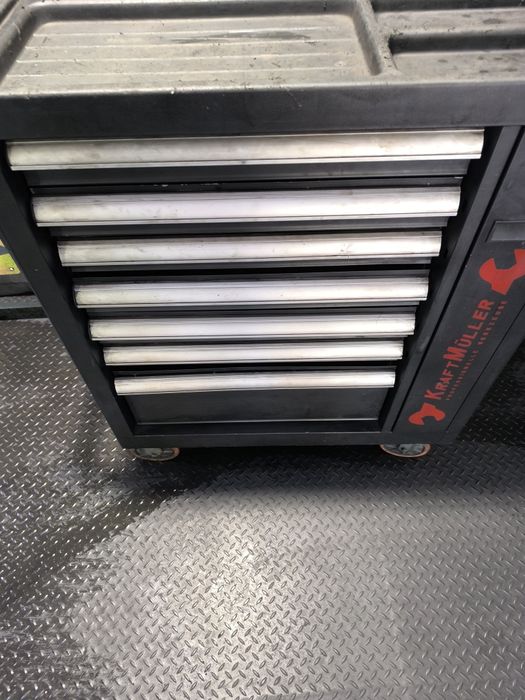 Carrinho Ferramentas vazio