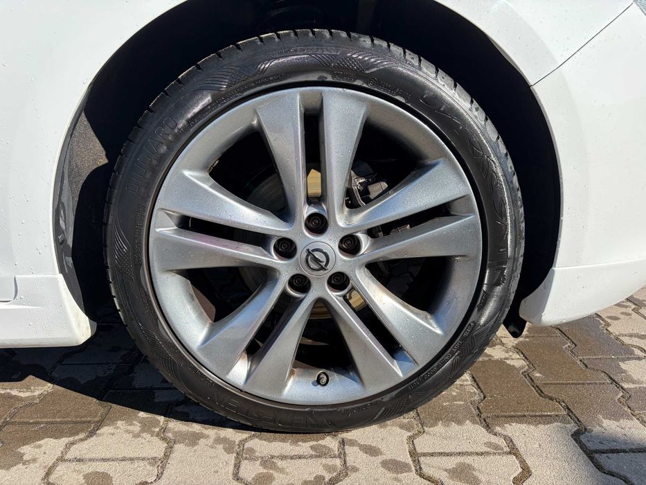 Astra J 1.6 LPG Sports Tourer OPC LINE