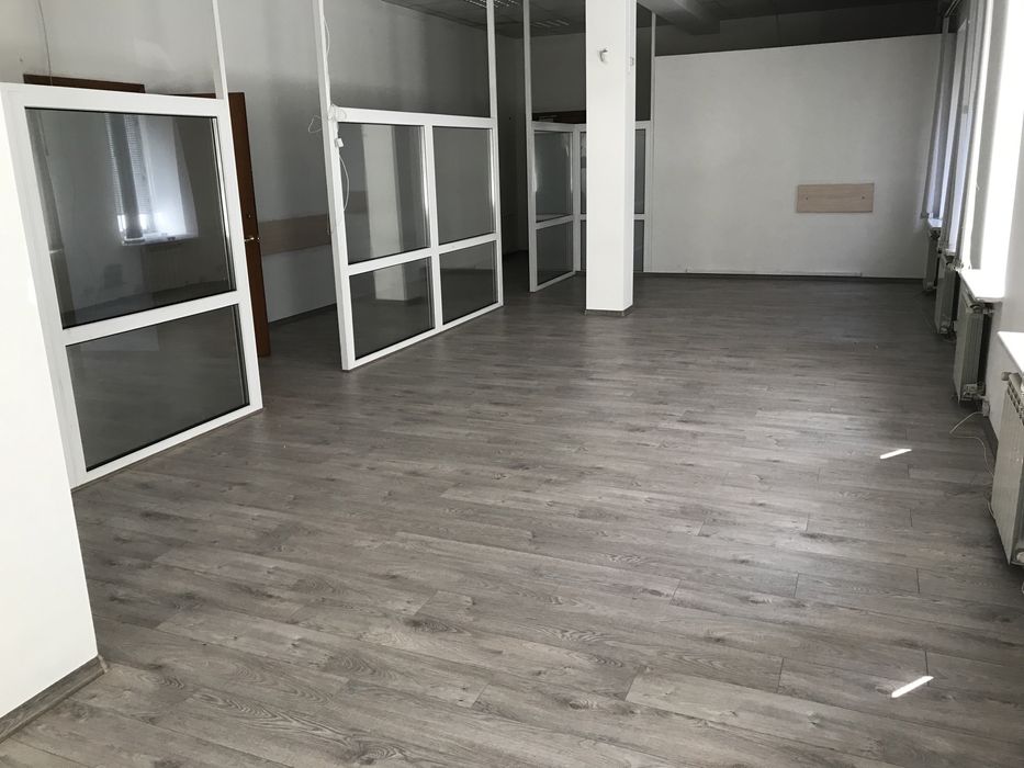 Укладка ,ламината,sps,винила,плинтуса ,выравнивание пола