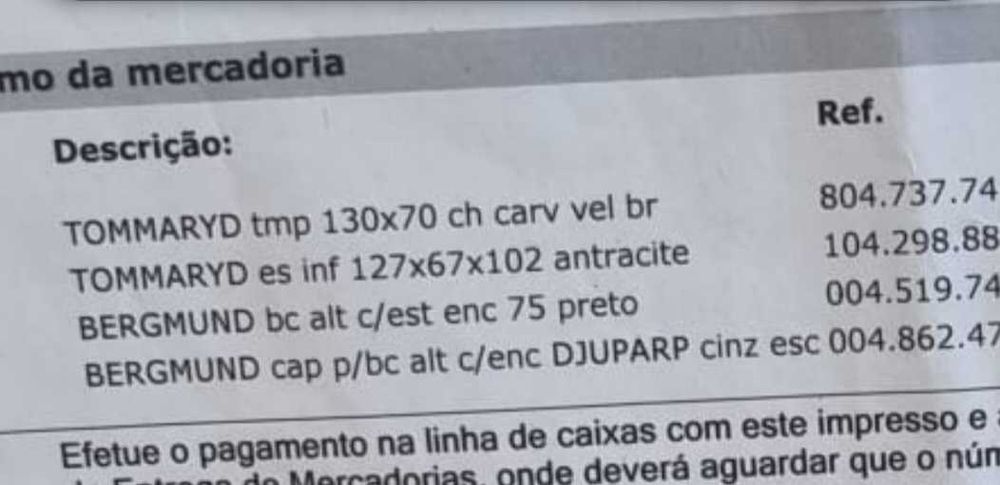 Mesa alta e 2 cadeiras com capas ikea