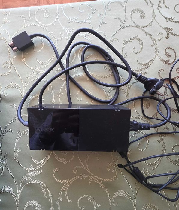 Konsola xbox one czarna pad