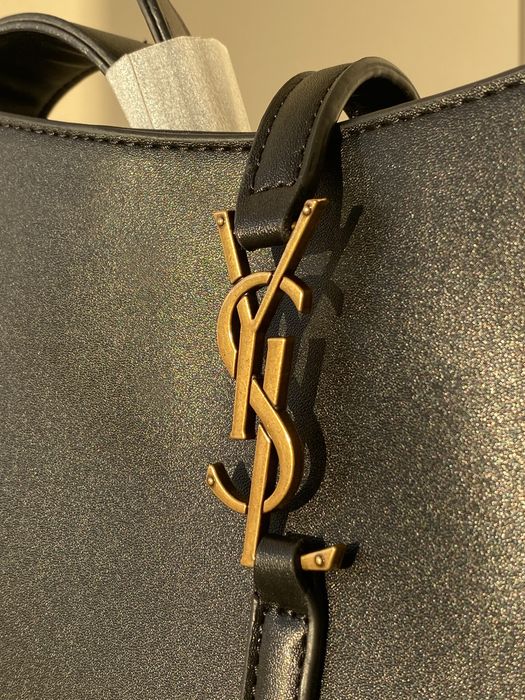 Жіноча сумка в стилі ysl