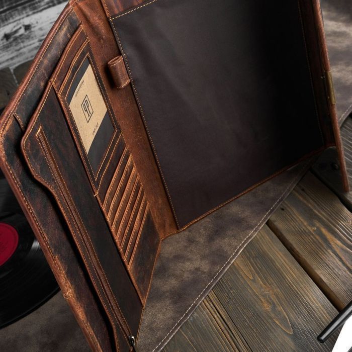 Skórzany brązowy biwuar A4 organizer Paolo Peruzzi T-43-HBR