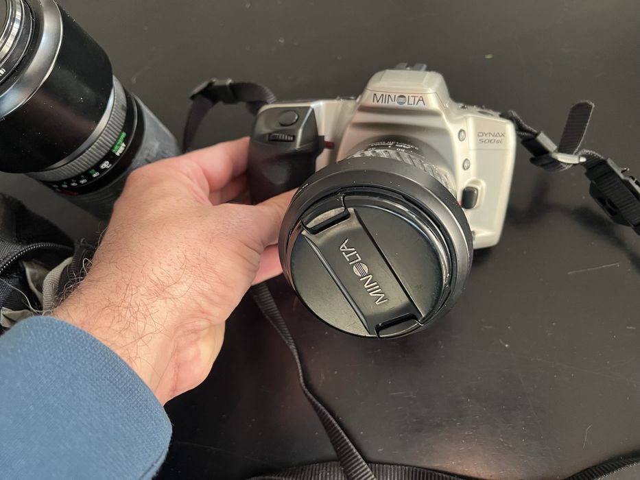 Vendo maquina minolta com 2 objetivas