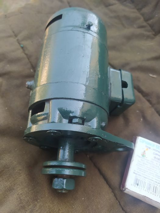 Щёточный двигатель коллекторный ссср .