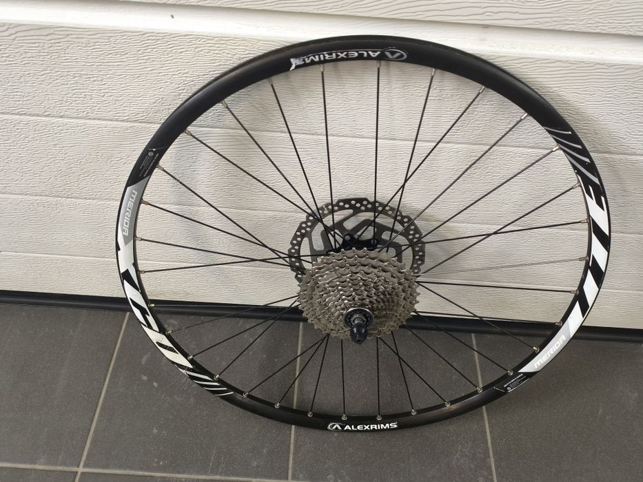 Ładne koło mocne  tylne tył alexrims 26 cali kaseta 10s tarcza 180mm