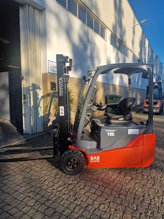 Empilhador toyota  eletrico  Ano 2017- Entrega imediata