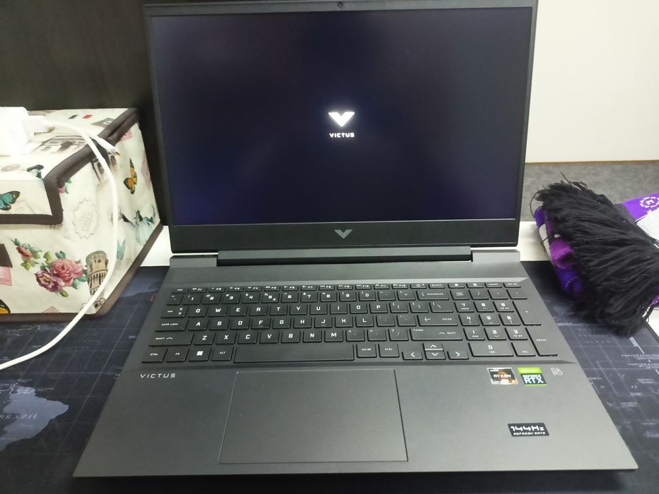 Prawie nowy, wydajny laptop gamingowy Ryzen 5 + RTX 3050 TI