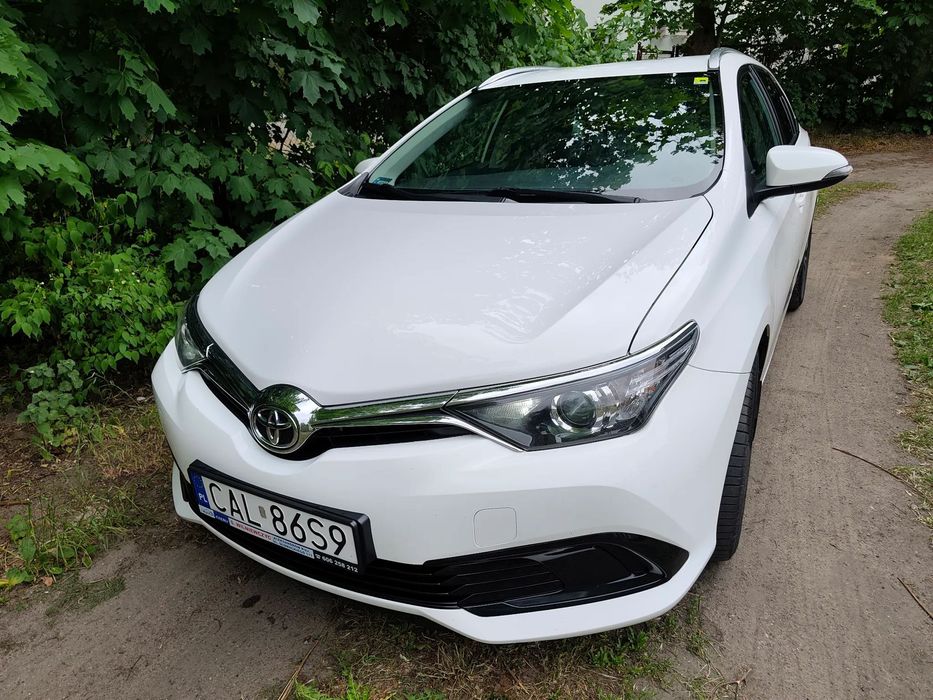 Toyota Auris Toyota Auris  , ekonomiczna , zadbana, sprawna w 100 %