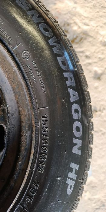 Opony zimowe 155/80  koła stalowe R13 komplet 4 szt