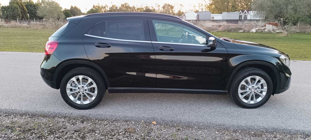 Mercedes GLA 180d Urban- Excelente estado