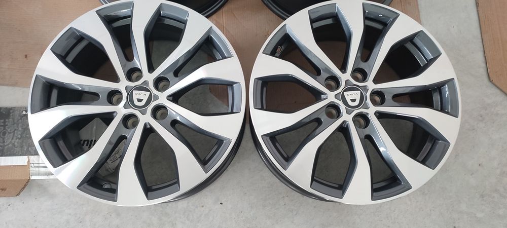 5x114.3 R17 Dacia NOWE komplet