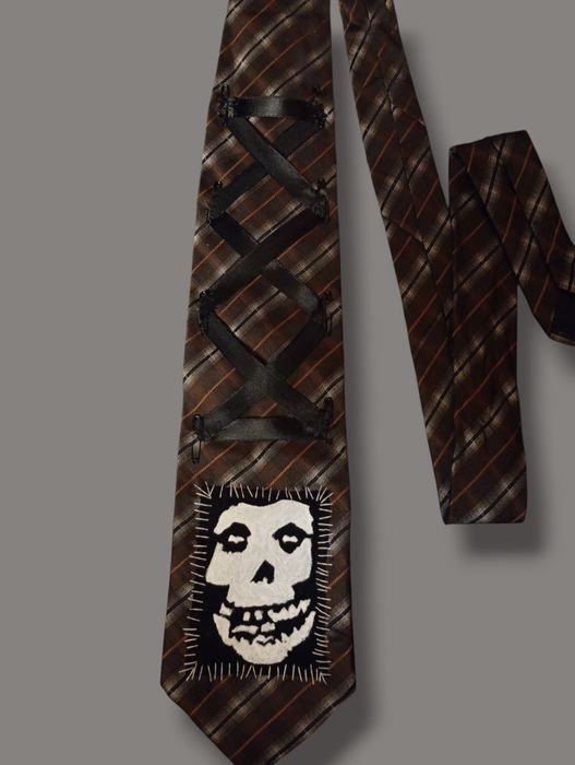 Misfits tie krawat alternatywny fajny nie ma co