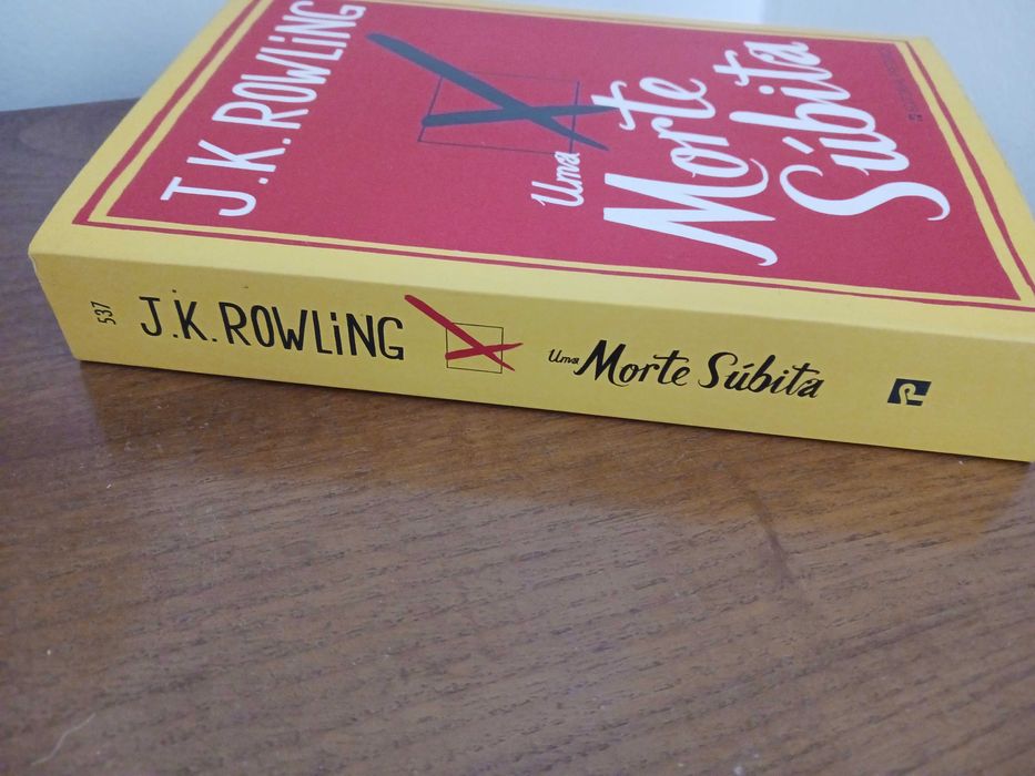Livro Uma Morte Súbita, de J.K. Rowling