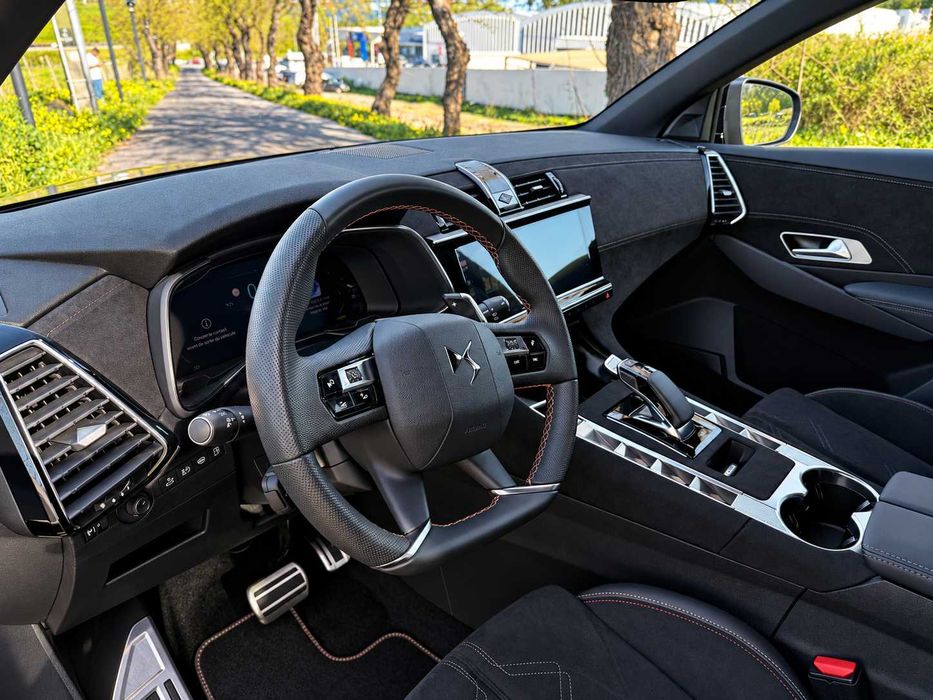 DS7 Crossback E-Tense Performance Line