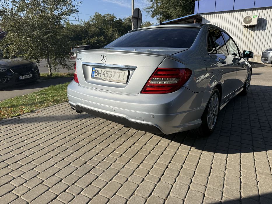 MERCEDES-BENZ C 250 2012 VIN WDDGF4HB6DA767383 фото оголошення 3 з 8