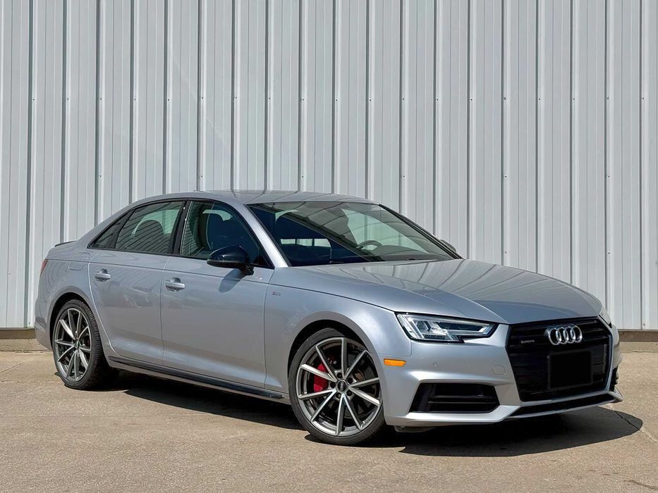 Audi A4 quattro      2018
