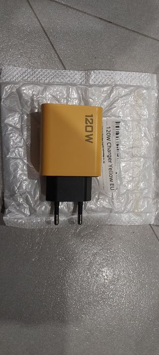 .Ładowarka dla graczy 120W 4 porty 3x szybsze ładowanie.
