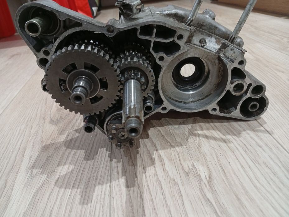 Yamaha DT 80 LC2 skrzynia biegów+ karter