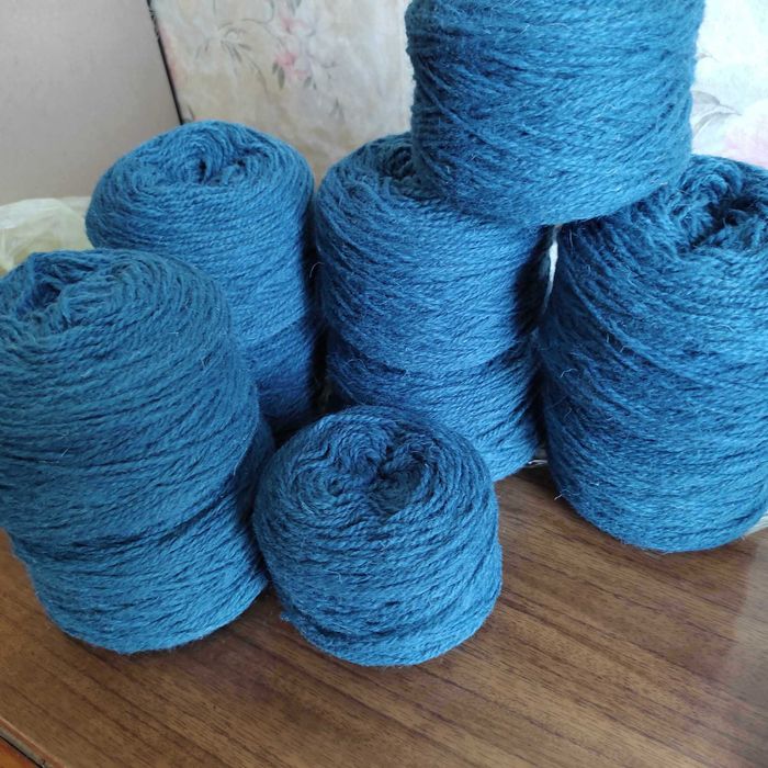 Продам пряжу скандинавскую шерсть ( 2 лота )