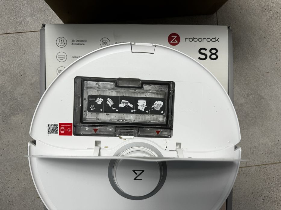 Продам пилесмок roborock s 8