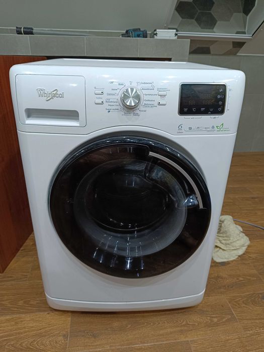 Pralka Whirlpool AWOE 9122 na części