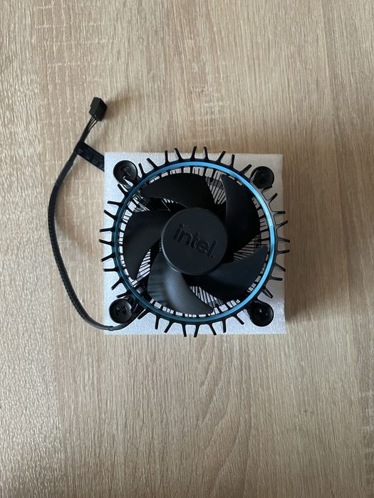 кулер intel laminar rm1