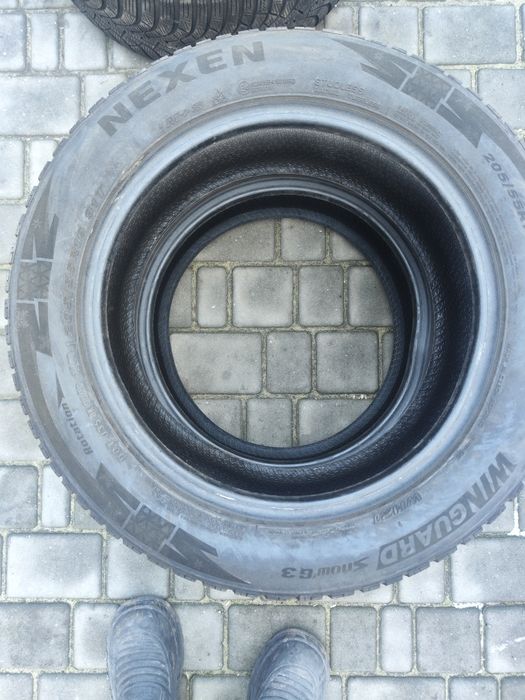 Зимние шины 205/55/16