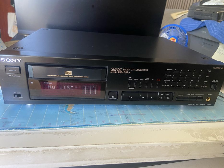 Leitor de CD Sony CDP-915