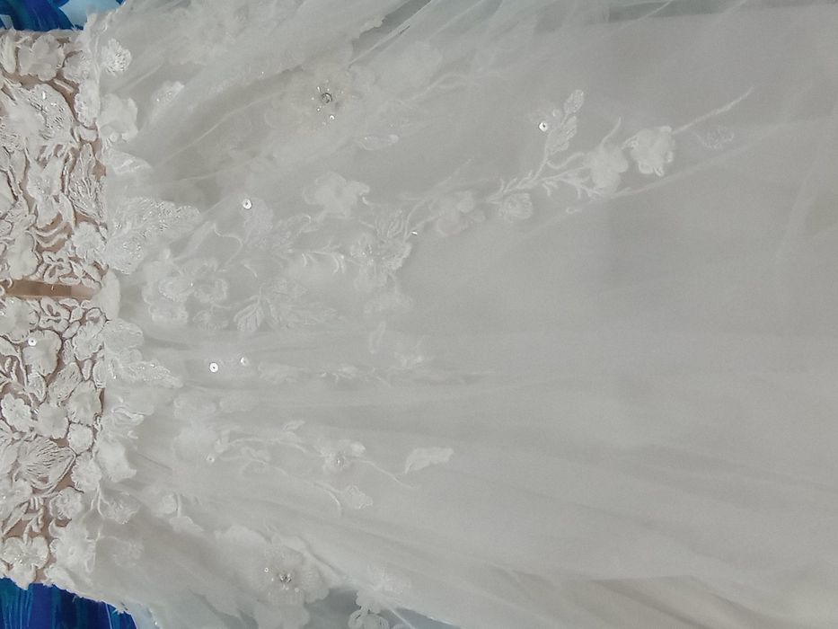 Piękna suknia ślubna