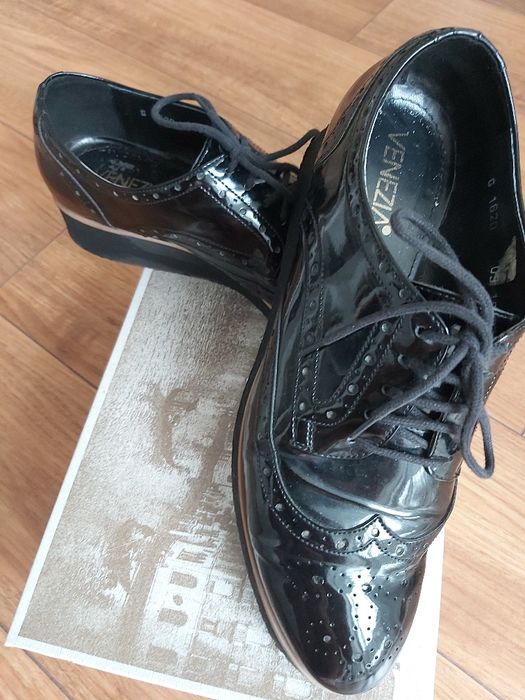 Buty czarne Venezia
