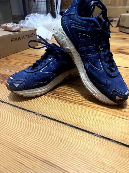 Sneakersy adidas Response CL Shoes