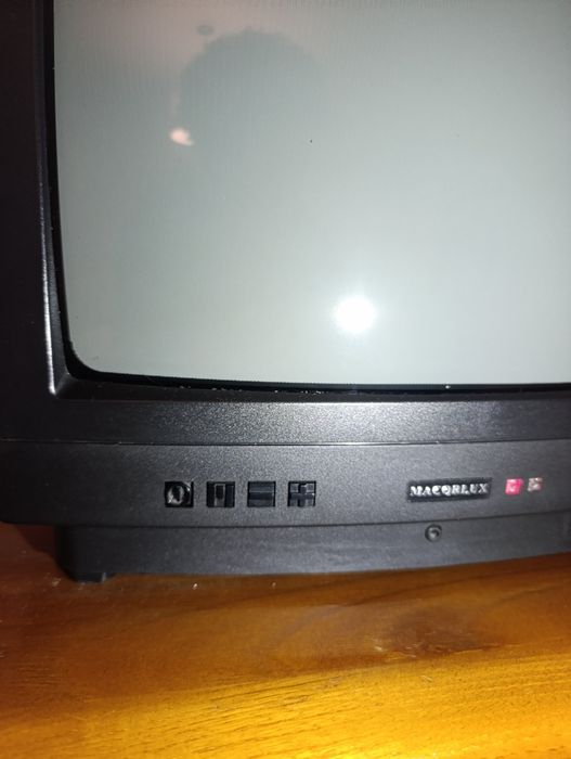 Televisão Macorlux de cerca de 2006