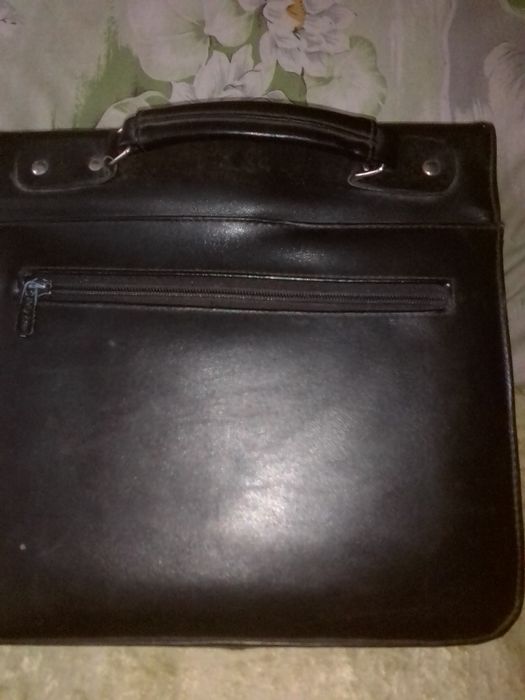 Оновлено. Дві жіночі сумки