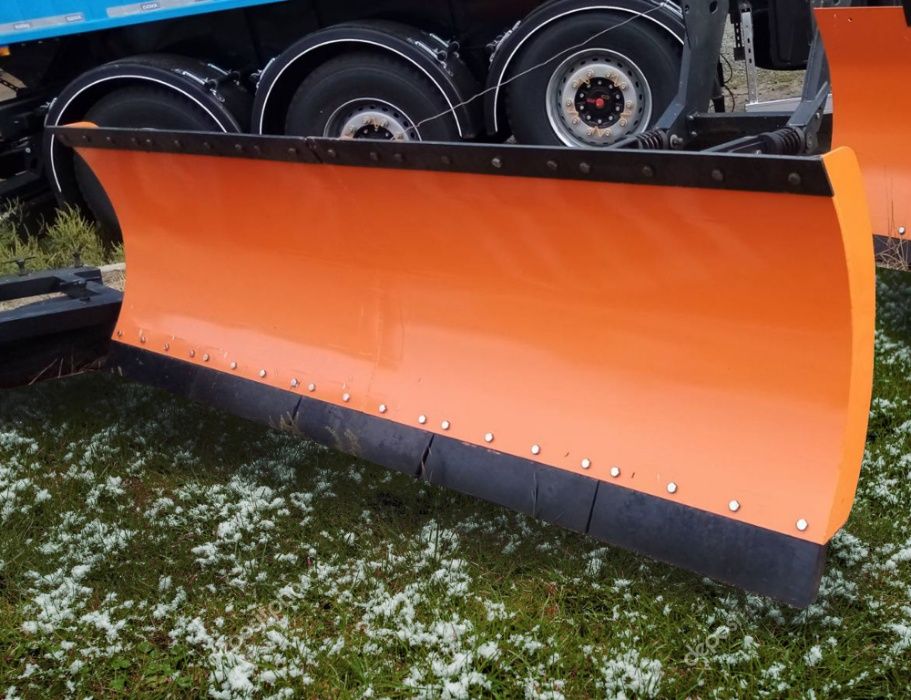 Відвал для снігу + лопата бульдозерна на трактор МТЗ 80 / 82 892