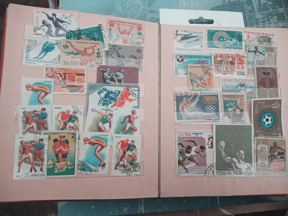 Марки поштові різні.