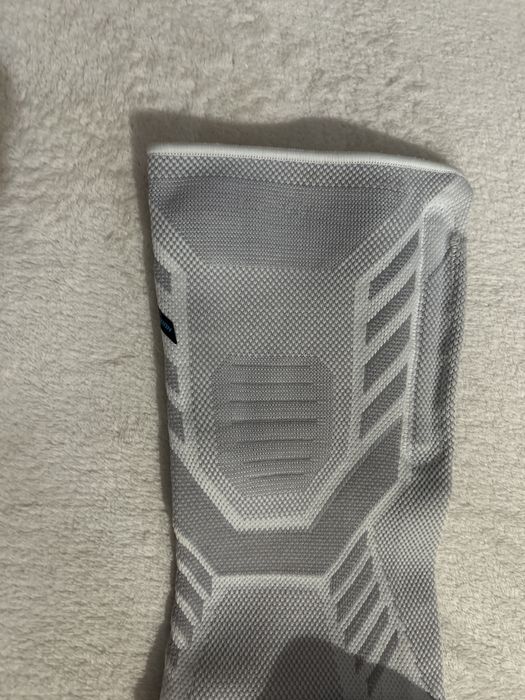 Opaska uciskowa na kolano