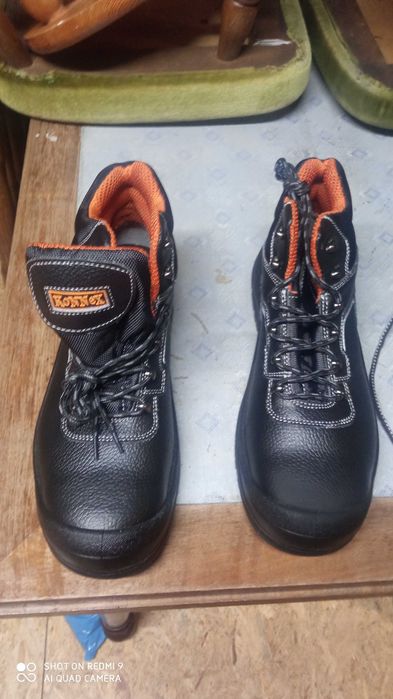Buty  trzewiki robocze